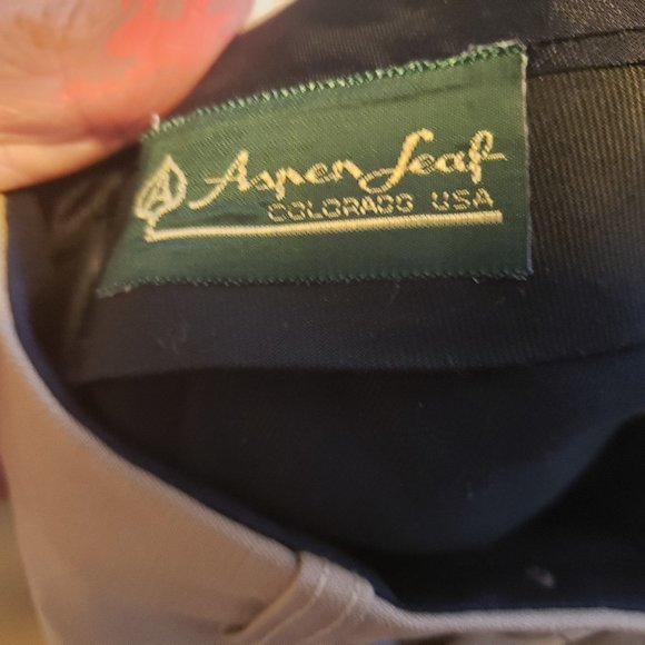 ASPEN LEAF -TAN FRONT PLEATED SLACKS- 26" WAIST ( SIZE 8 ) EXCELLENT CONDITION - Picture 6 of 10